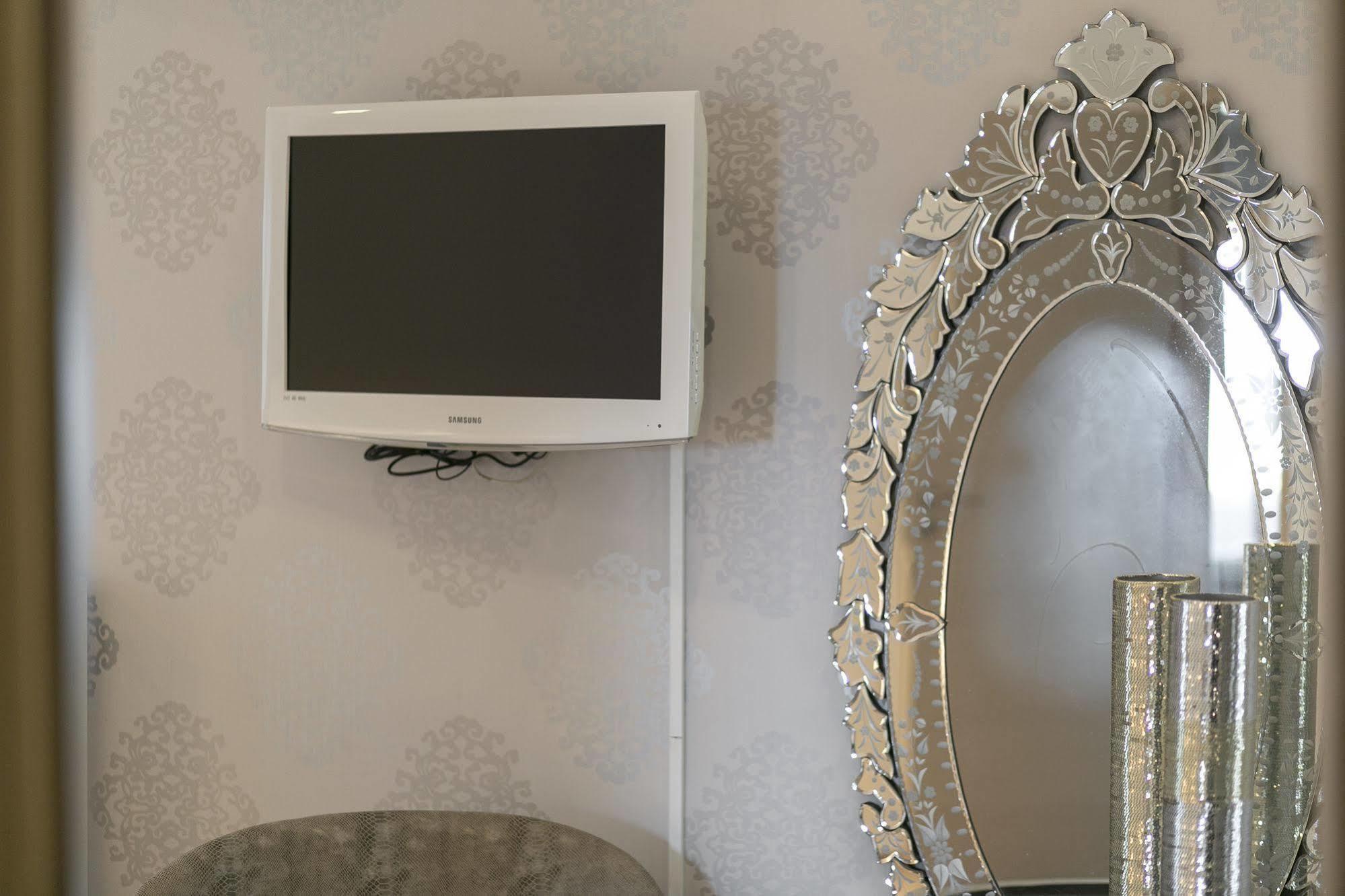 Casagreek Komotini Bed & Breakfast Ngoại thất bức ảnh